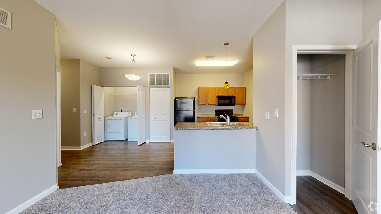 Photo - Villas At Crystal Lake Apartments