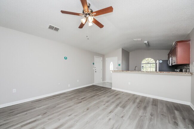 Foto del edificio - 1323 Dover Dr