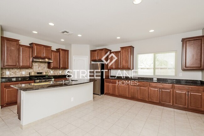 Foto del edificio - Now offering first full month free!