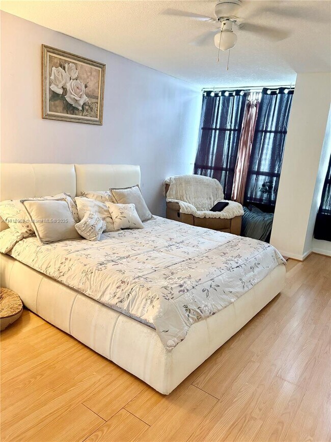 Building Photo - 500 Three Islands Boulevard