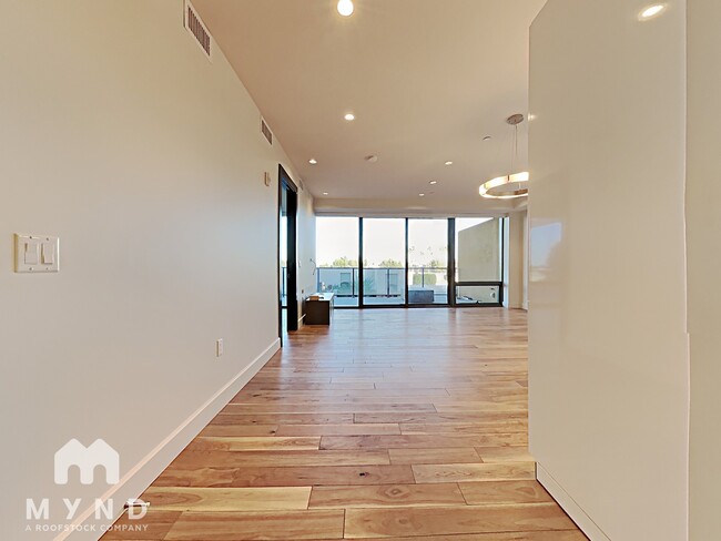 Foto del edificio - 4422 N 75th St