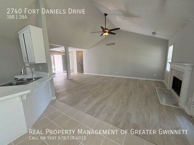 Foto del edificio - 2740 Fort Daniels Dr NE