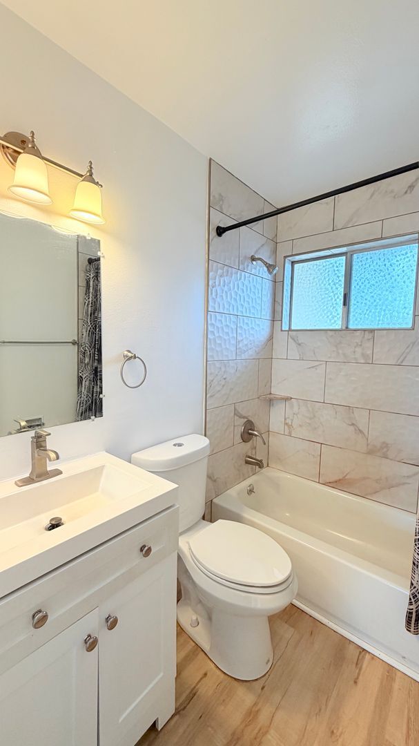 Building Photo - 512 Foothill Blvd