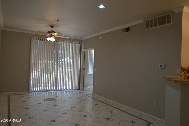 Foto del edificio - 1701 E Colter St