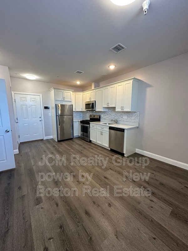 Photo - 191 N Common St Apartment