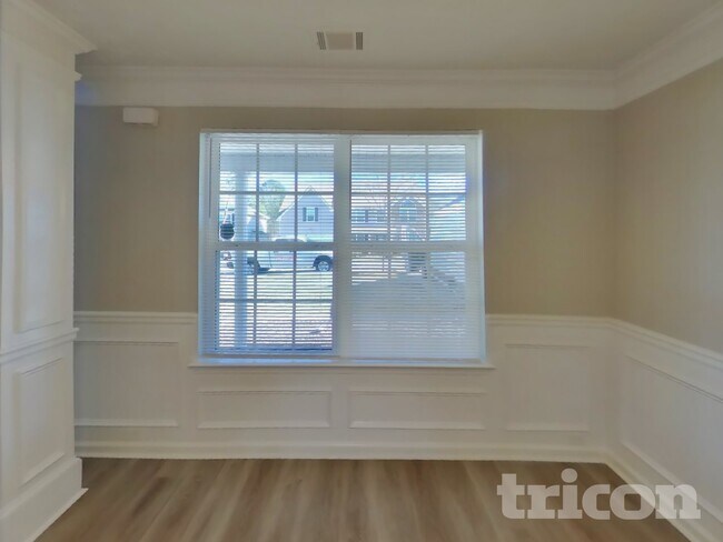 Foto del edificio - 4435 Grove Lake Ct