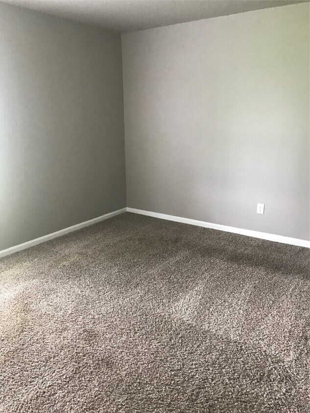 Foto del edificio - 1711 W 5th St