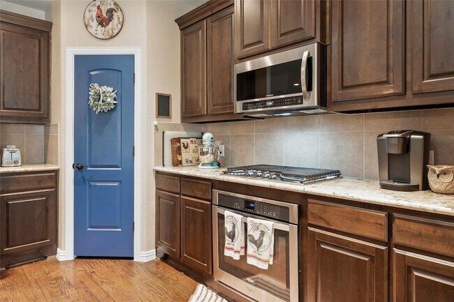 Foto del edificio - 1516 Westview Ln