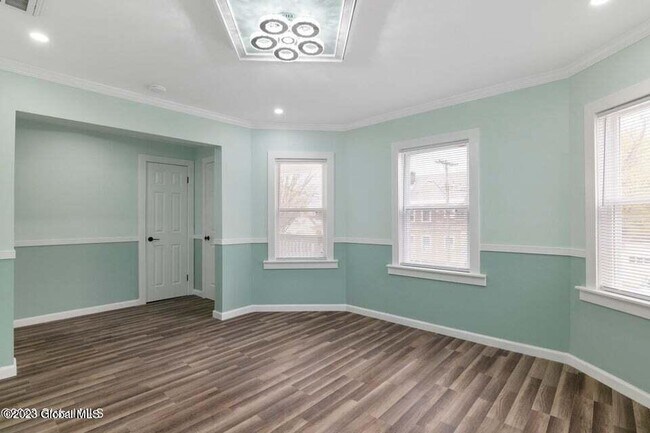 Building Photo - 2413 Turner Ave