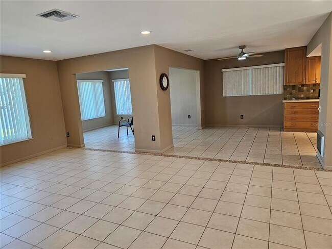 Foto del edificio - 15922 Redington Dr