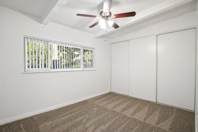 Interior Photo - 930 Stillman Ave