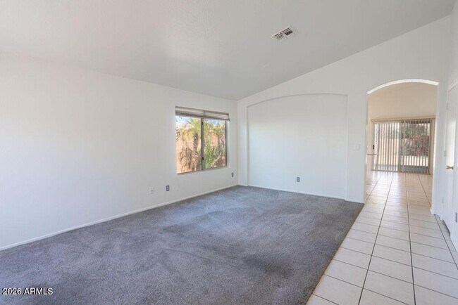 Foto del edificio - 19015 North 25th Pl