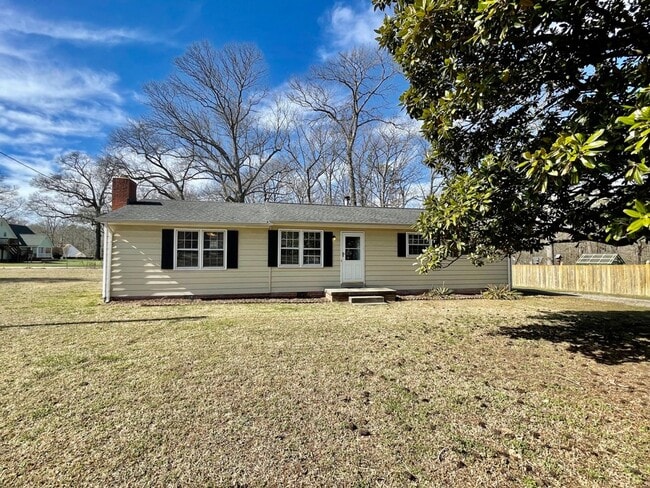 Building Photo - 10500 Chalkley Rd