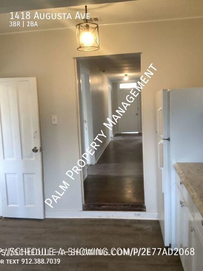 Foto del edificio - Cute 3 bedroom, 2 bathroom Single Family H...