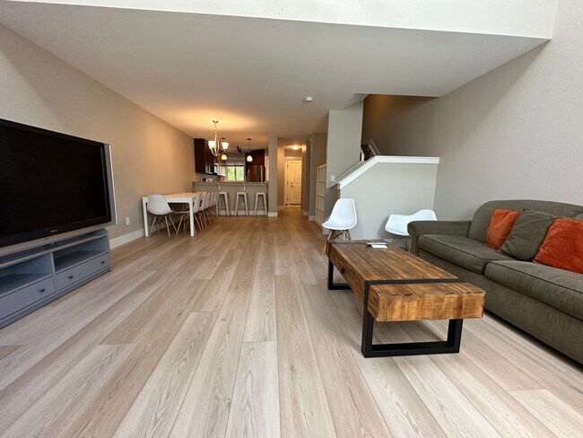 Living room - 2887 Springdale Ln