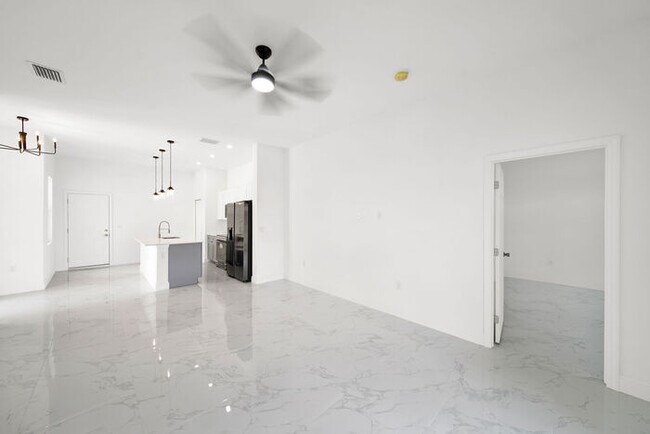 Building Photo - 4766 Nelson Dr