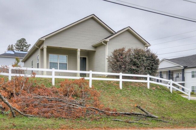 Building Photo - 3 Bedroom Ranch in Grovetown