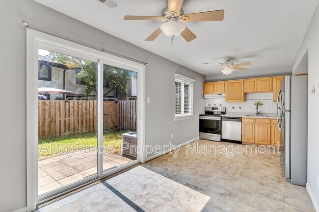 Building Photo - 2593 Merrywood Ct