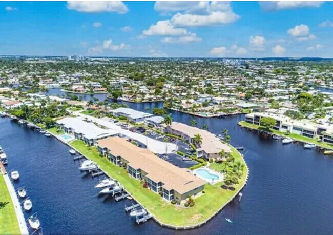 Foto del edificio - 700 SE 7th Ave