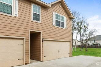 Building Photo - 586 Solomon Ln