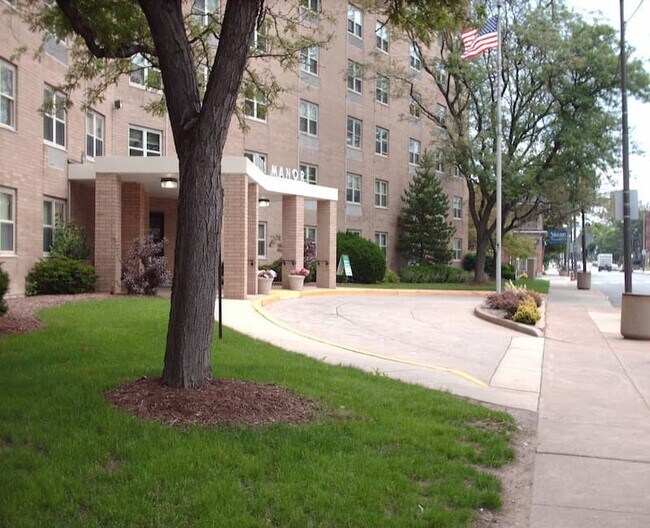 Foto del edificio - 11500 Detroit Ave