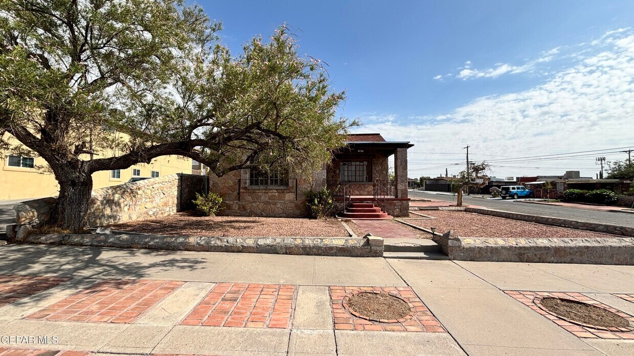 Primary Photo - 2731 Idalia Ave