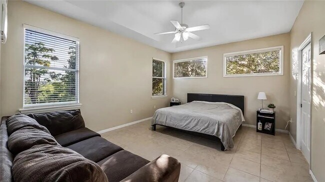 Building Photo - 13036 Baybrook Ln