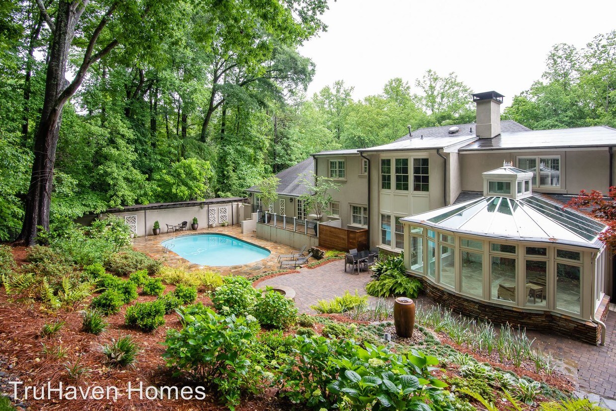Primary Photo - 4402 Whitewater Creek Rd NW