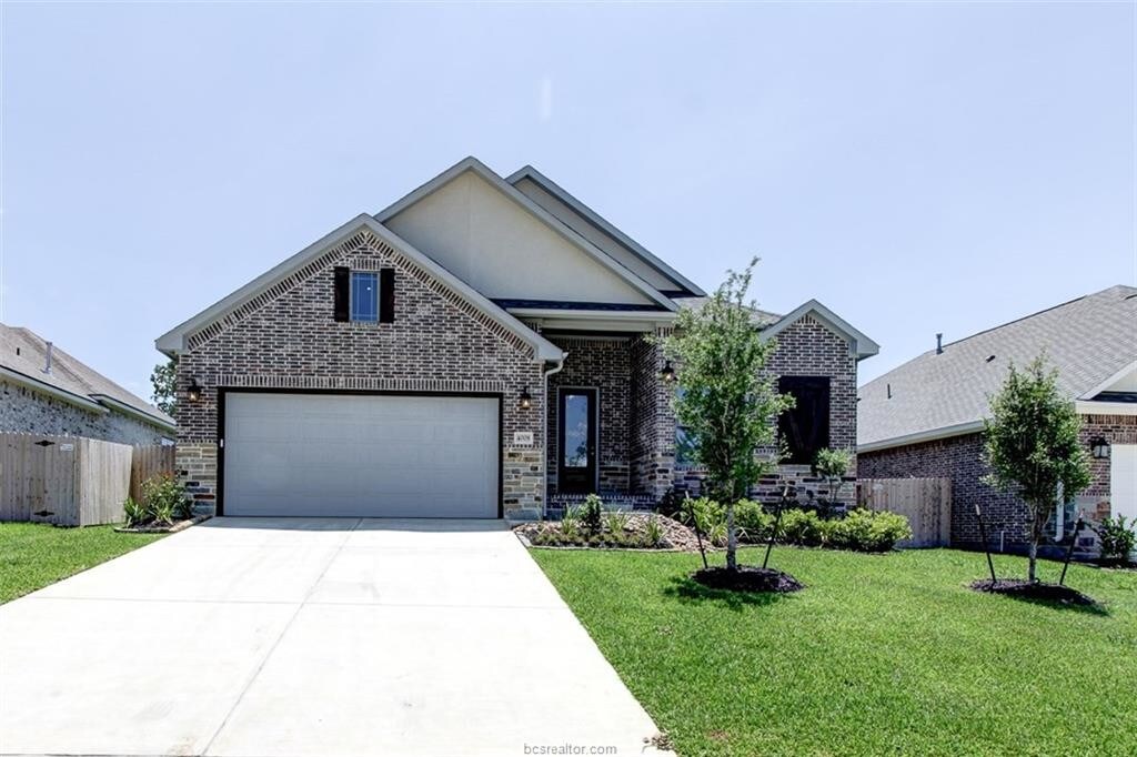 Foto principal - 4008 Brownway Dr