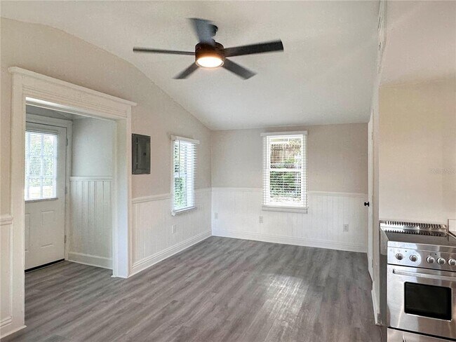 Foto del edificio - 1818 Worrington St