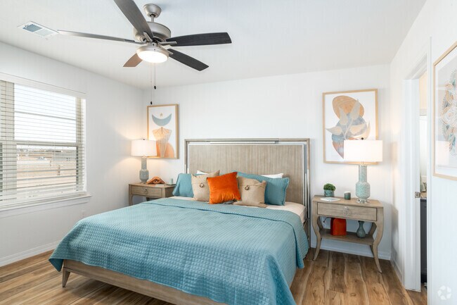 4BR, 2,5BA - 1.941SF - Dormitorio principal - TerraLane at Campo Del Sol