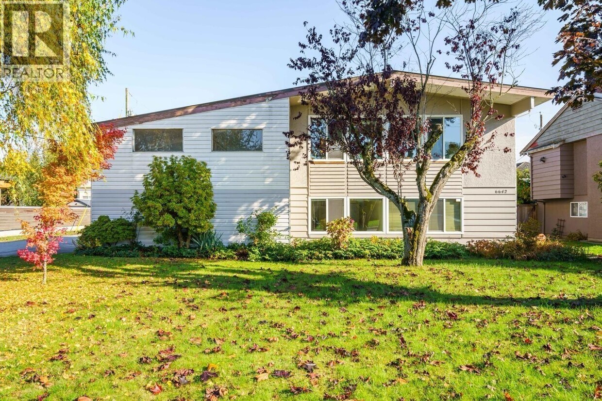 Photo principale - 6642-6642 Fulton Ave