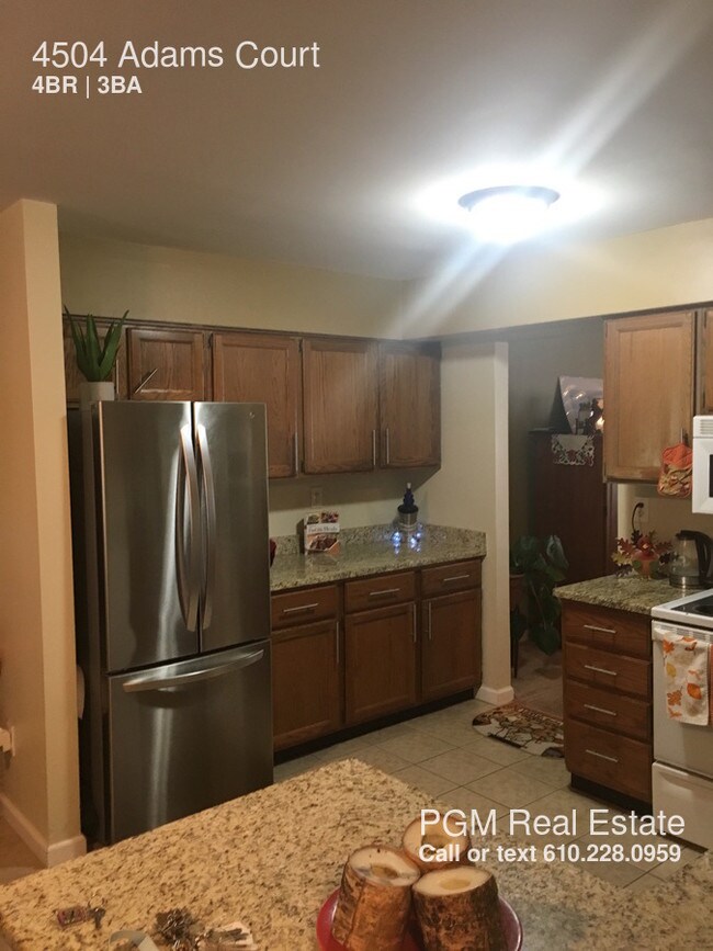 Foto del edificio - 4504 Adams Ct