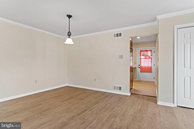 Foto del edificio - 4111 Nantucket Dr