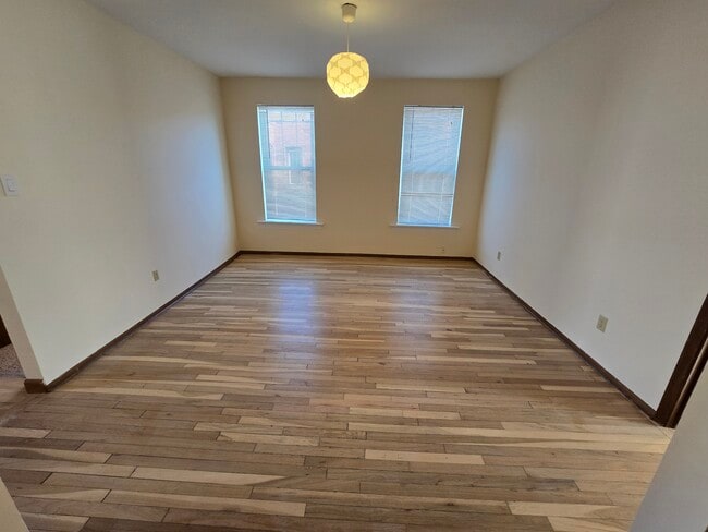 Living Room - 6273 Delmar Blvd Apartments