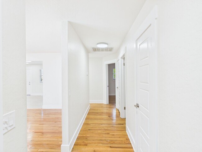 Foto del edificio - Completely Remodeled Home on Lawton's West Side