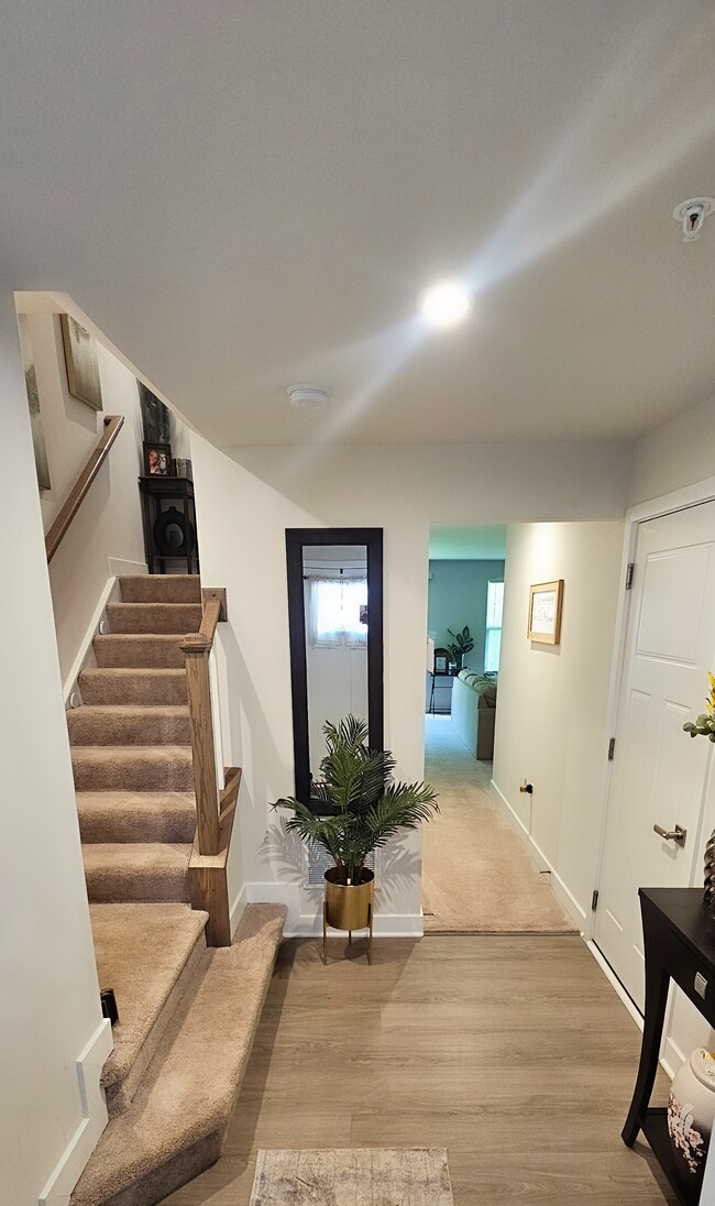 Building Photo - 3057 Strasbaugh Dr