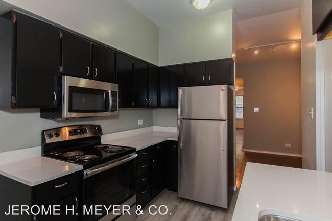Interior Photo - 3450-3456 N Elaine Pl