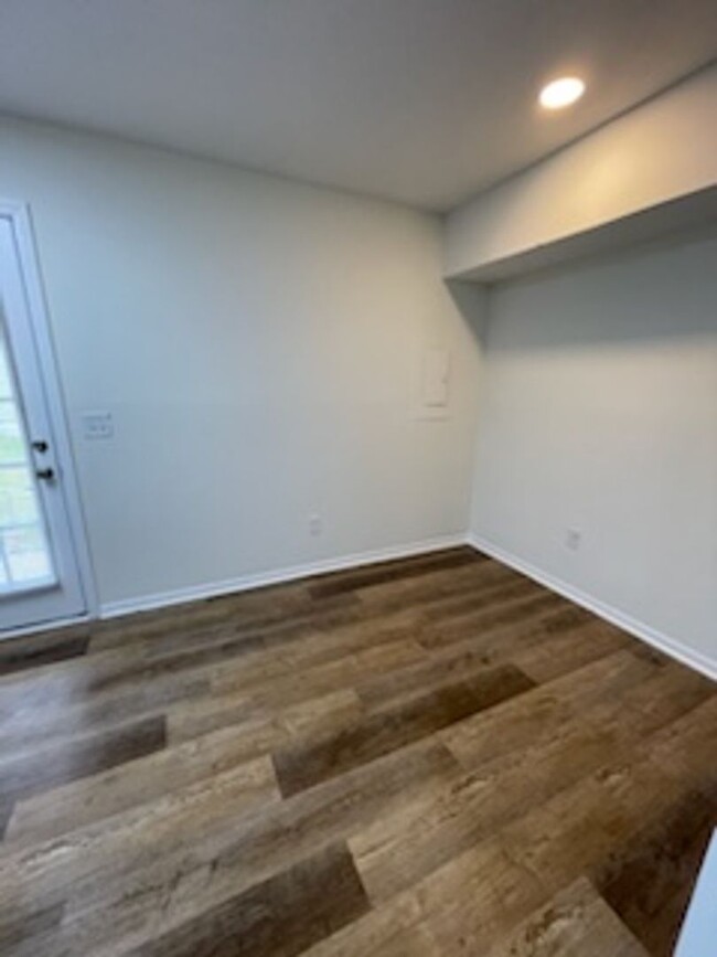 Building Photo - clifton6399