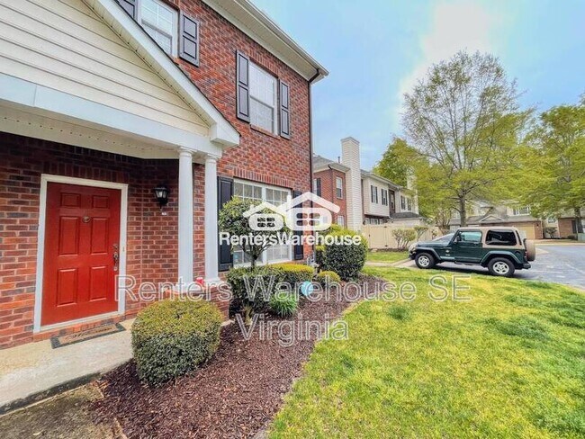 Building Photo - 5989 Ludington Dr