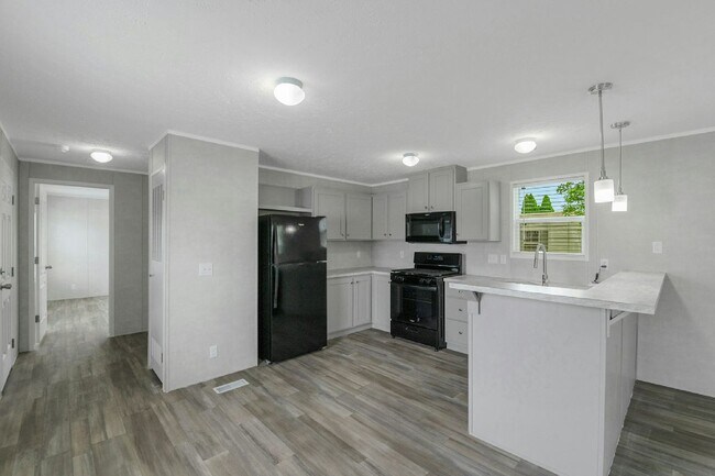 Building Photo - 5108 Burnham Ave