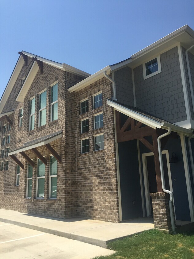 Foto principal - 1316 Cordell St