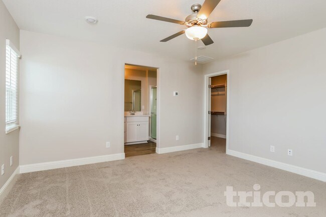 Interior Photo - Tricon Twelve Bridges