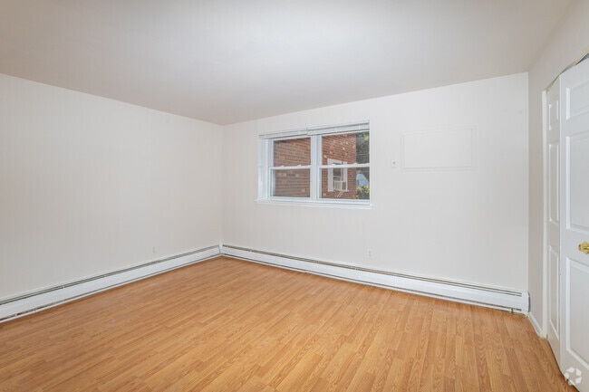 2 habitaciones, 1 baño - 860 pies cuadrados - Dormitorio - Stonebridge Run Apartments