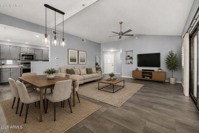 Foto del edificio - 9555 E Raintree Dr
