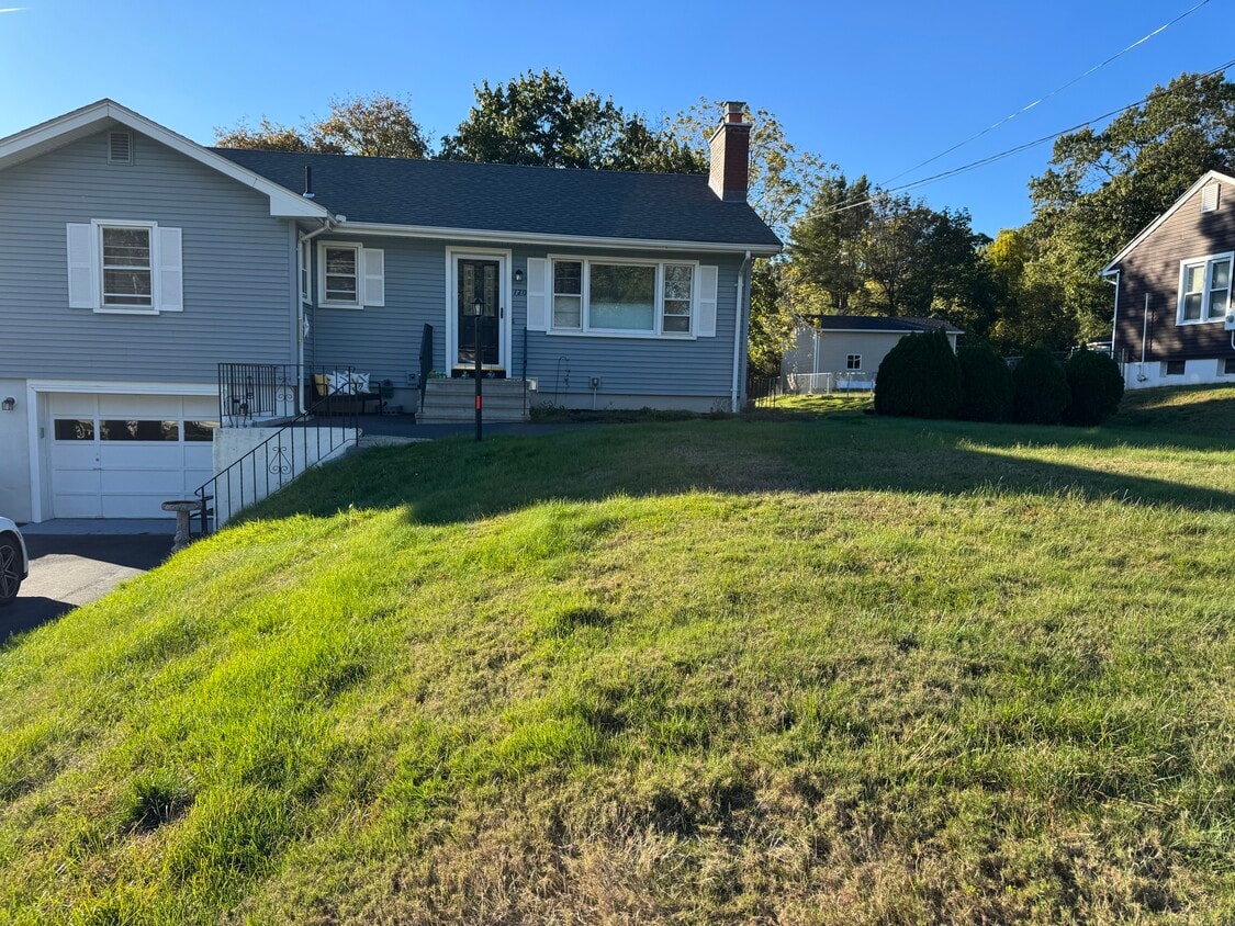 Foto principal - 120 Avery St