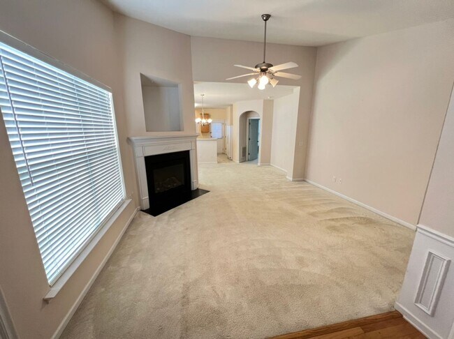 Foto del edificio - Cute Ranch Home near Southpoint and RTP