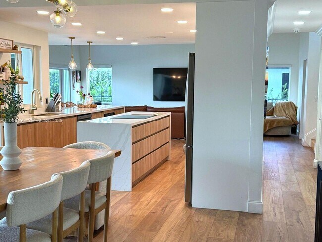 Foto del edificio - 311 NW 201st Ave