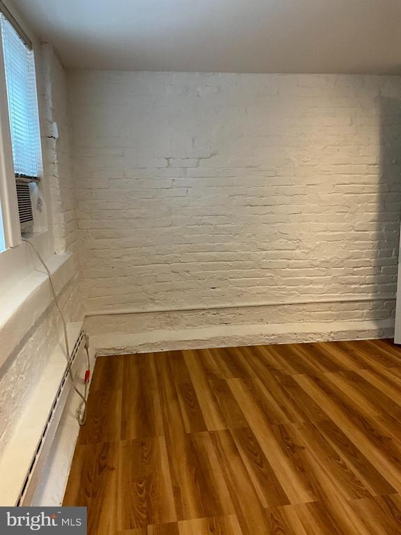 Foto del edificio - 518 F St NE