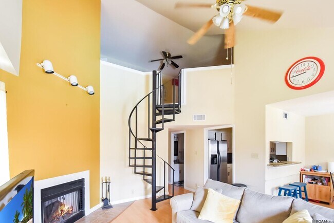 Foto del edificio - 141 E Boyd Dr